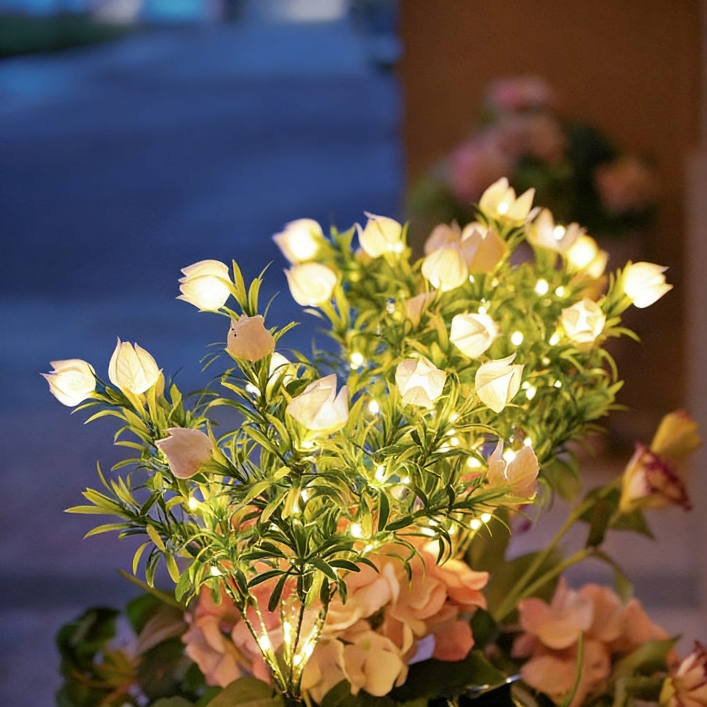 🌸Solar Flower Stake Lights - Waterproof Garden Decor