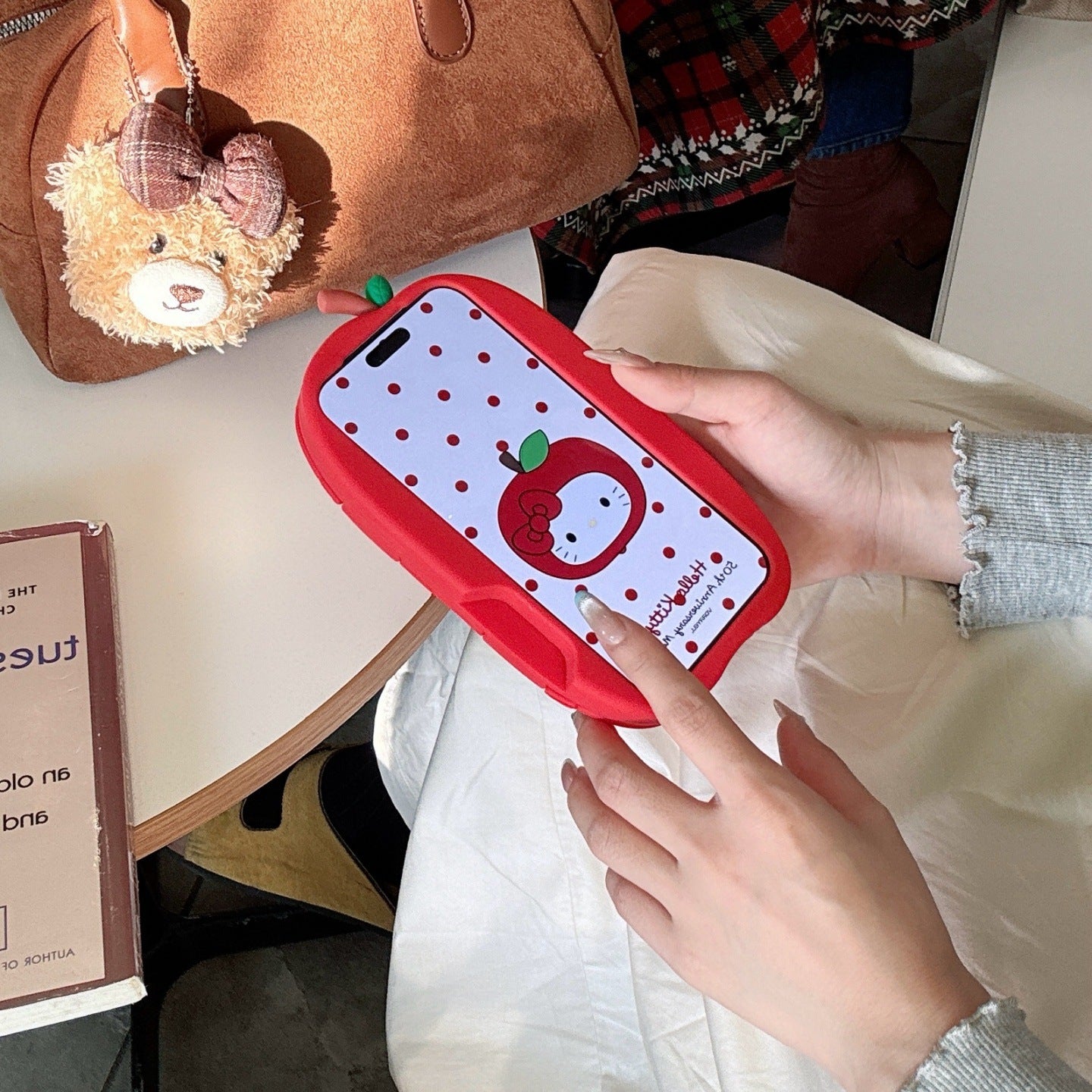 🍎Red Apple Flip Mirror Silicone Case- 3D Worm Design, Soft Silicone