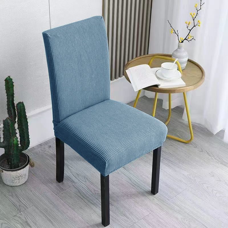 Chair covers – give an old chair a new and fresh look instantly!